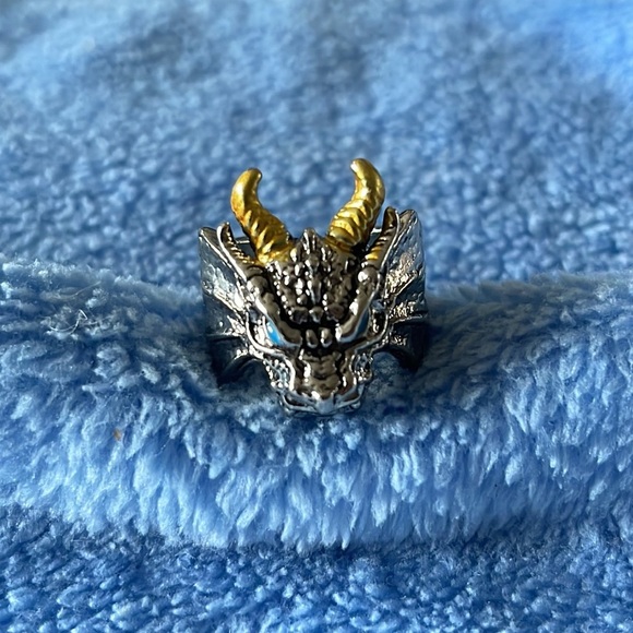 Vintage Metallic Dragon Ring - Picture 4 of 6